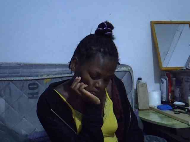 Sexybeiby1 webcam