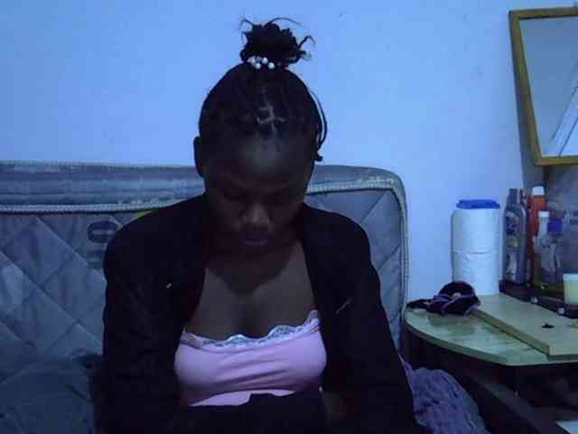 Sexybeiby1 webcam