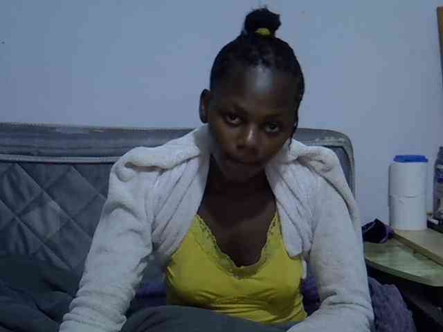 Sexybeiby1 webcam