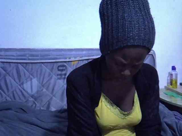 Sexybeiby1 webcam