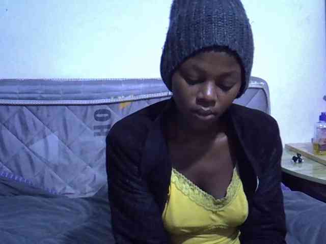 Sexybeiby1 webcam
