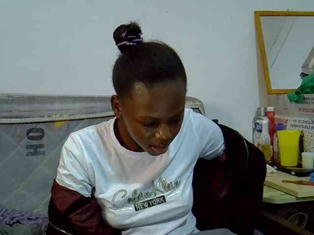 Sexybeiby1 webcam