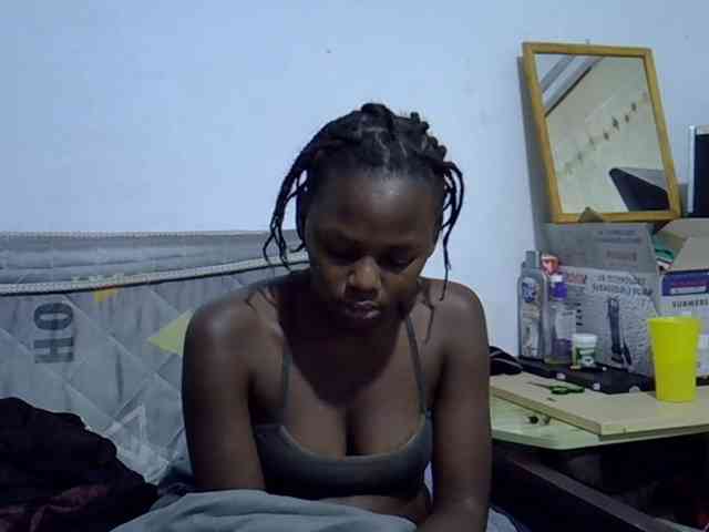 Sexybeiby1 webcam