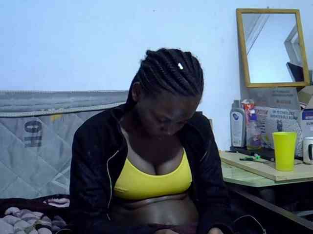 Sexybeiby1 webcam