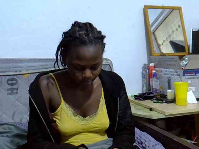 Sexybeiby1 webcam