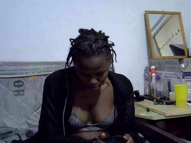 Sexybeiby1 webcam