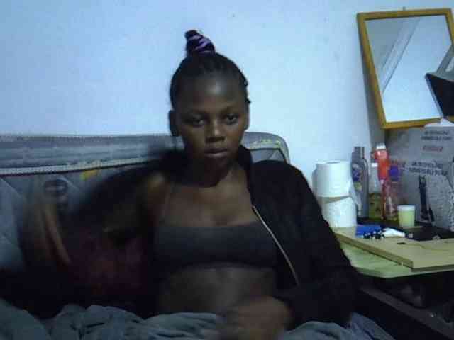 Sexybeiby1 webcam
