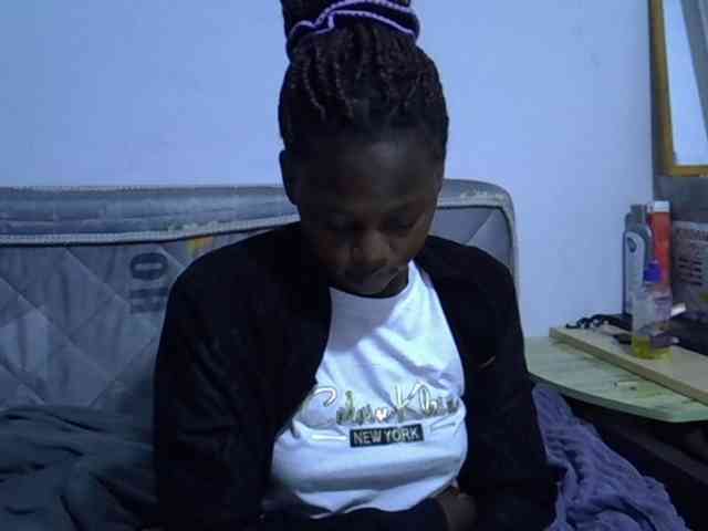 Sexybeiby1 webcam