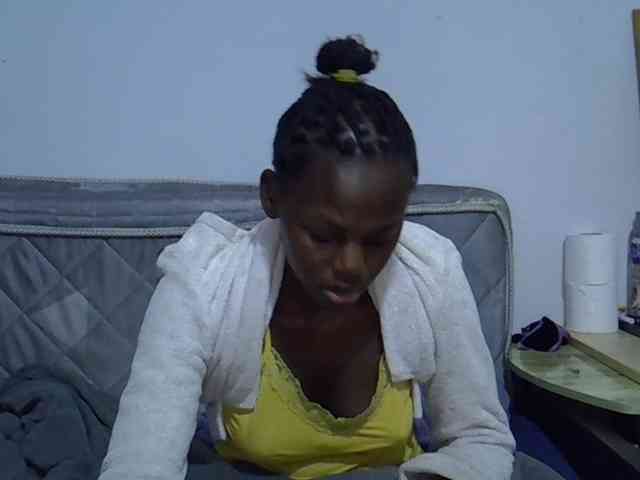 Sexybeiby1 webcam
