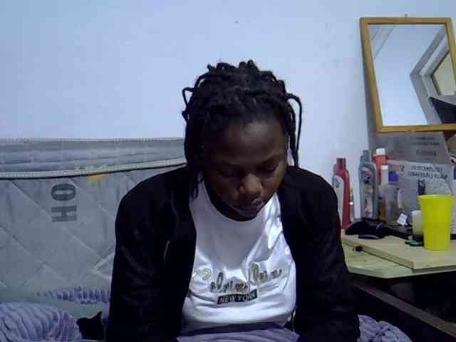 Sexybeiby1 webcam