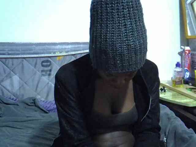 Sexybeiby1 webcam