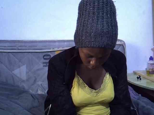 Sexybeiby1 webcam