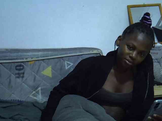 Sexybeiby1 webcam
