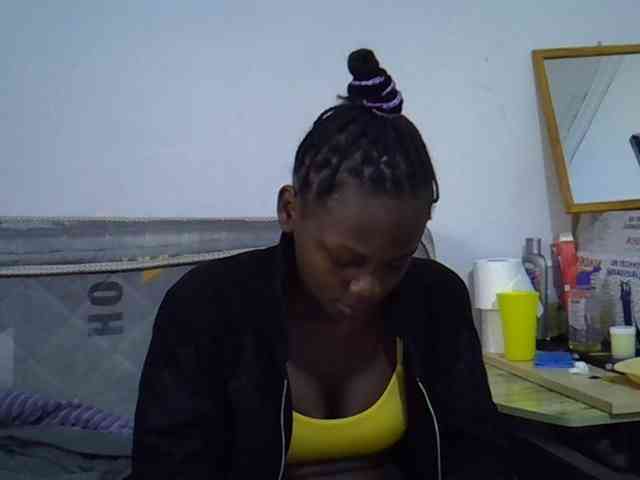 Sexybeiby1 webcam