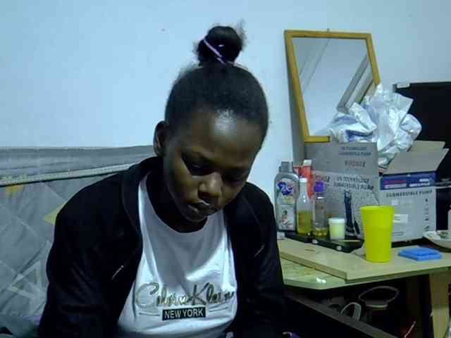 Sexybeiby1 webcam