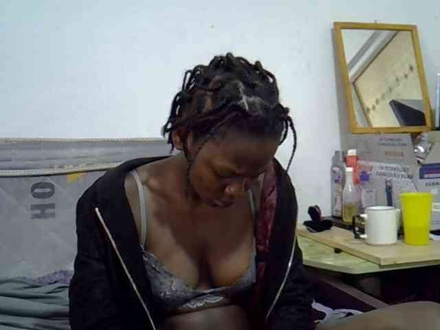 Sexybeiby1 webcam