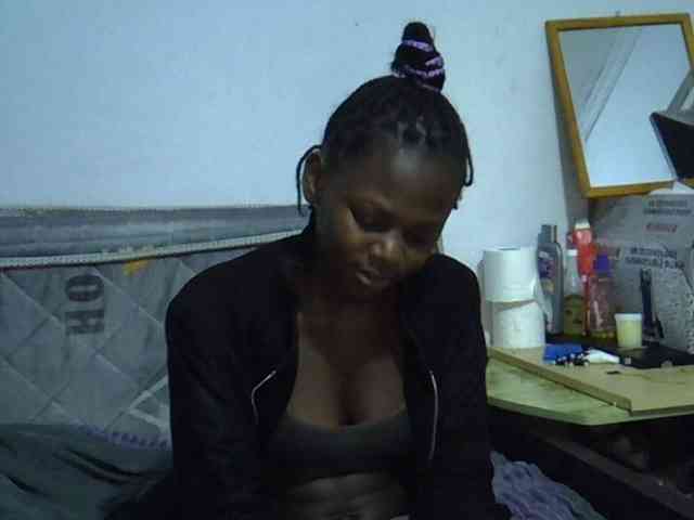 Sexybeiby1 webcam