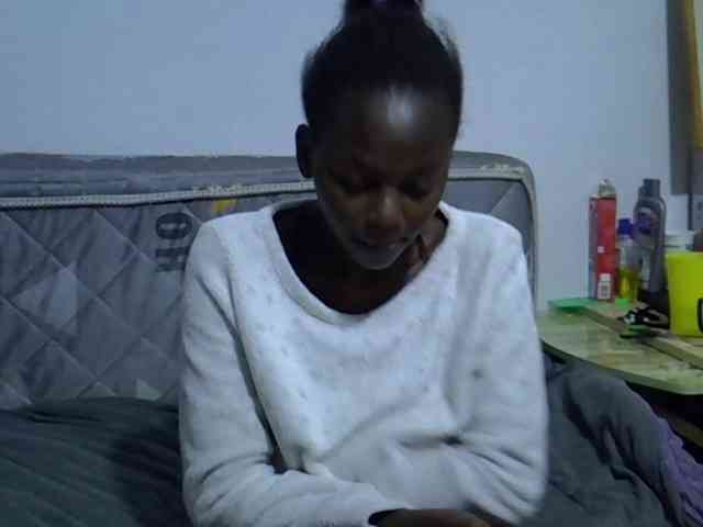 Sexybeiby1 webcam