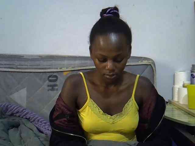 Sexybeiby1 webcam