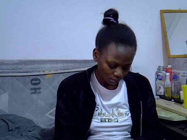 Sexybeiby1 webcam