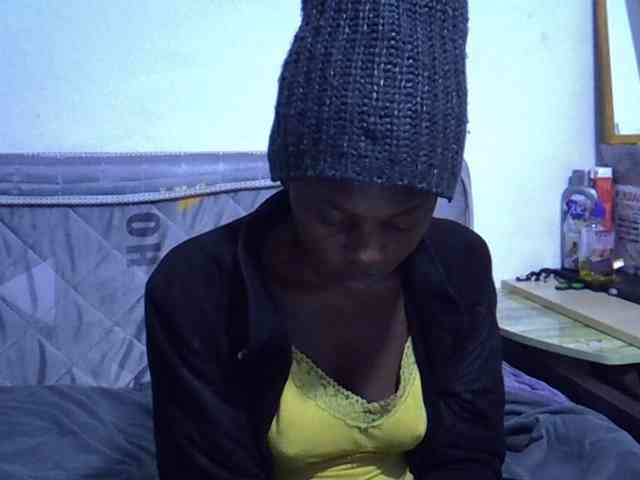 Sexybeiby1 webcam