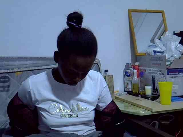 Sexybeiby1 webcam