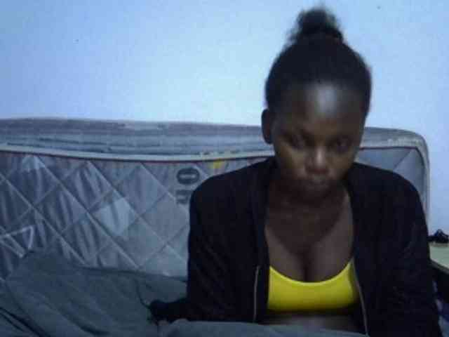 Sexybeiby1 webcam