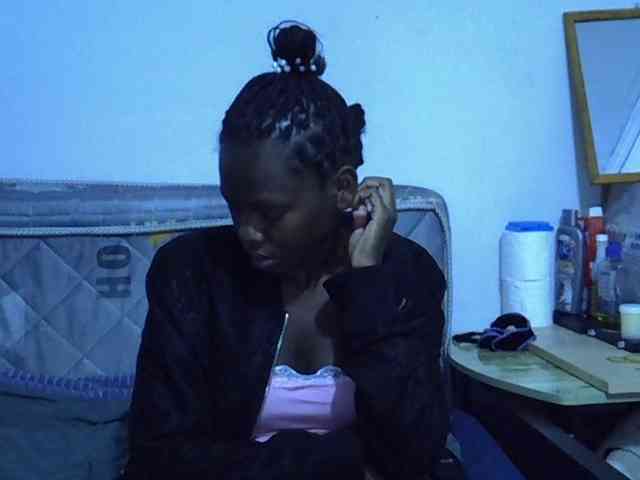 Sexybeiby1 webcam