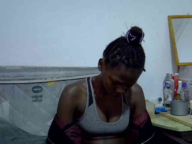 Sexybeiby1 webcam