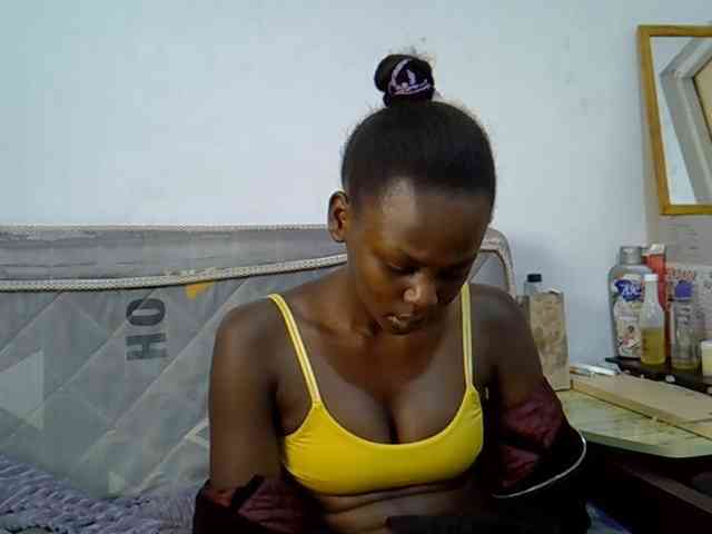 Sexybeiby1 webcam