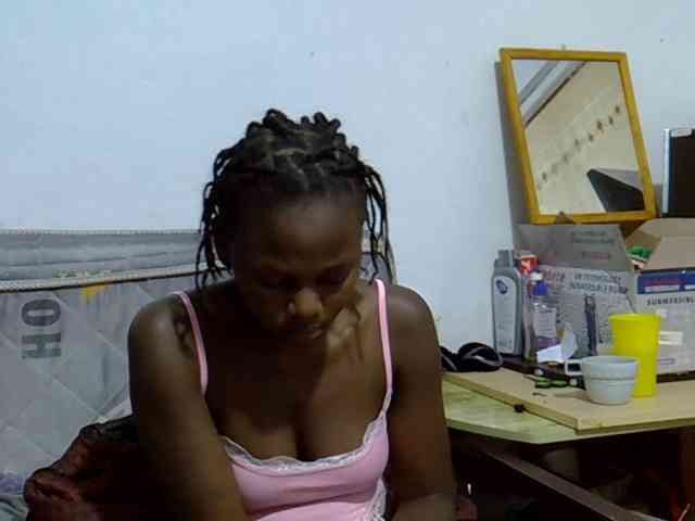 Sexybeiby1 webcam