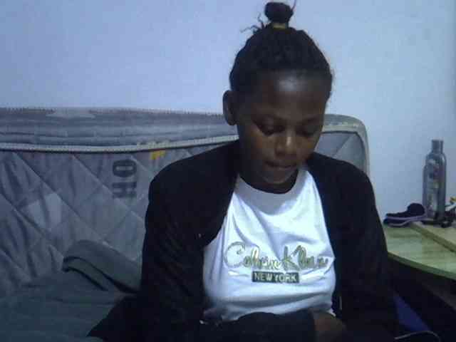 Sexybeiby1 webcam