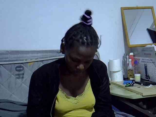 Sexybeiby1 webcam