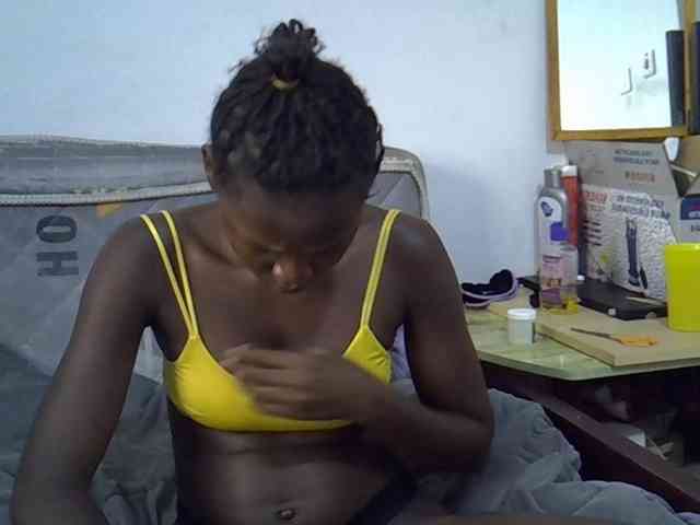 Sexybeiby1 webcam