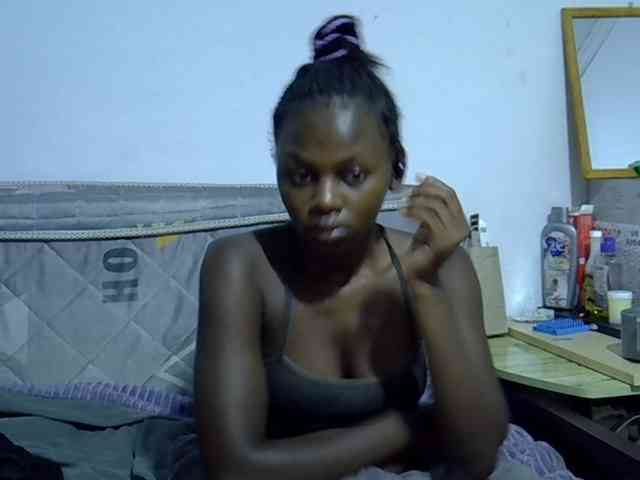 Sexybeiby1 webcam