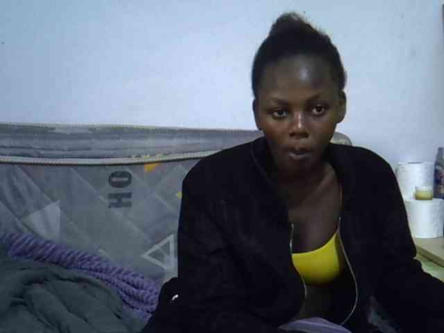 Sexybeiby1 webcam