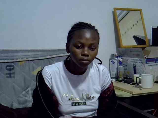 Sexybeiby1 webcam