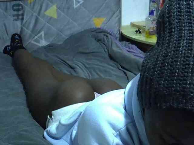 Sexybeiby1 webcam