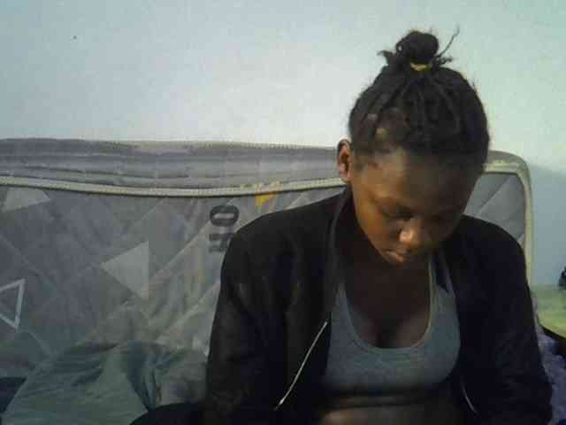 Sexybeiby1 webcam