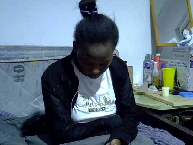 Sexybeiby1 webcam