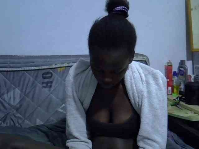 Sexybeiby1 webcam