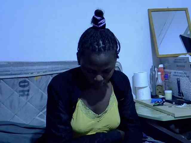 Sexybeiby1 webcam