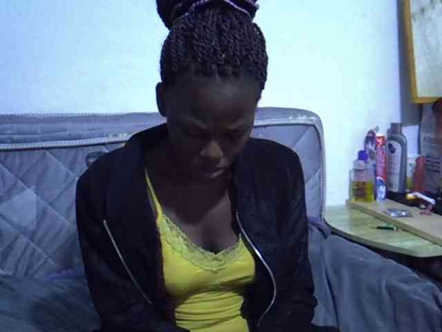 Sexybeiby1 webcam
