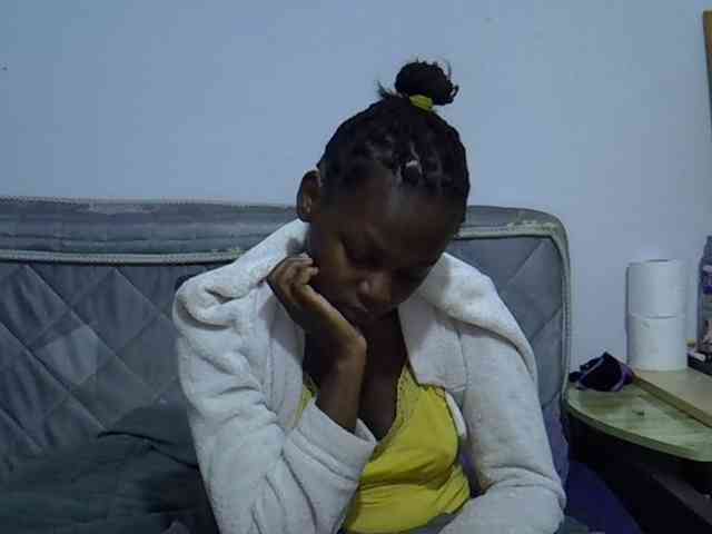 Sexybeiby1 webcam