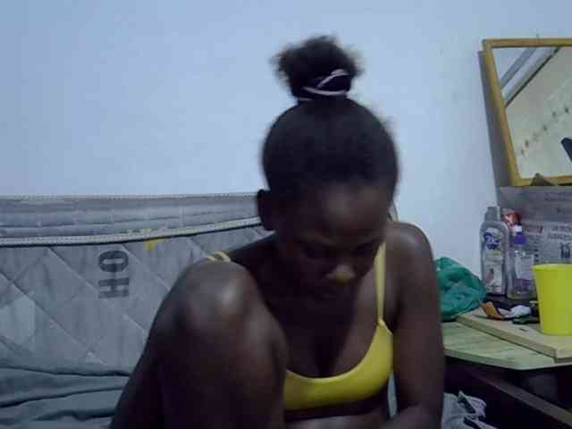 Sexybeiby1 webcam