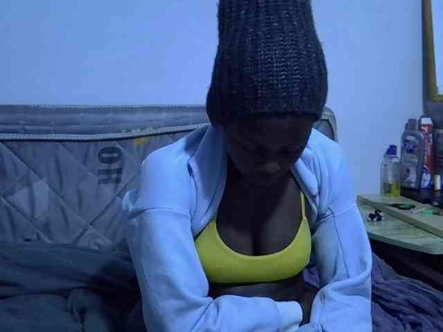 Sexybeiby1 webcam
