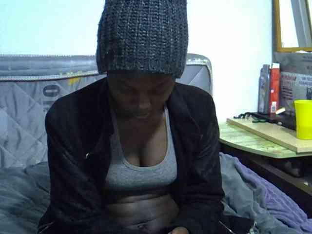 Sexybeiby1 webcam