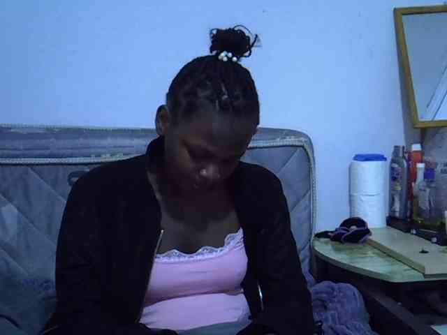 Sexybeiby1 webcam