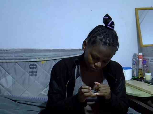 Sexybeiby1 webcam
