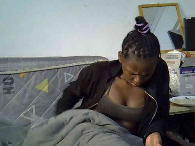 Sexybeiby1 webcam